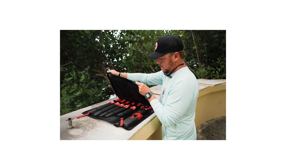Seaker Series™ Knife Roll