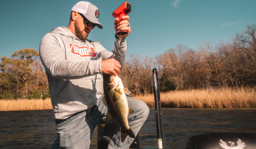 The Best Scale For Tournament Bass Fishing: A Better Weigh - Men's